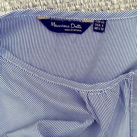 Nearly New Navy Blue Bubble Sleeves Shirt - Picture 3 of 3